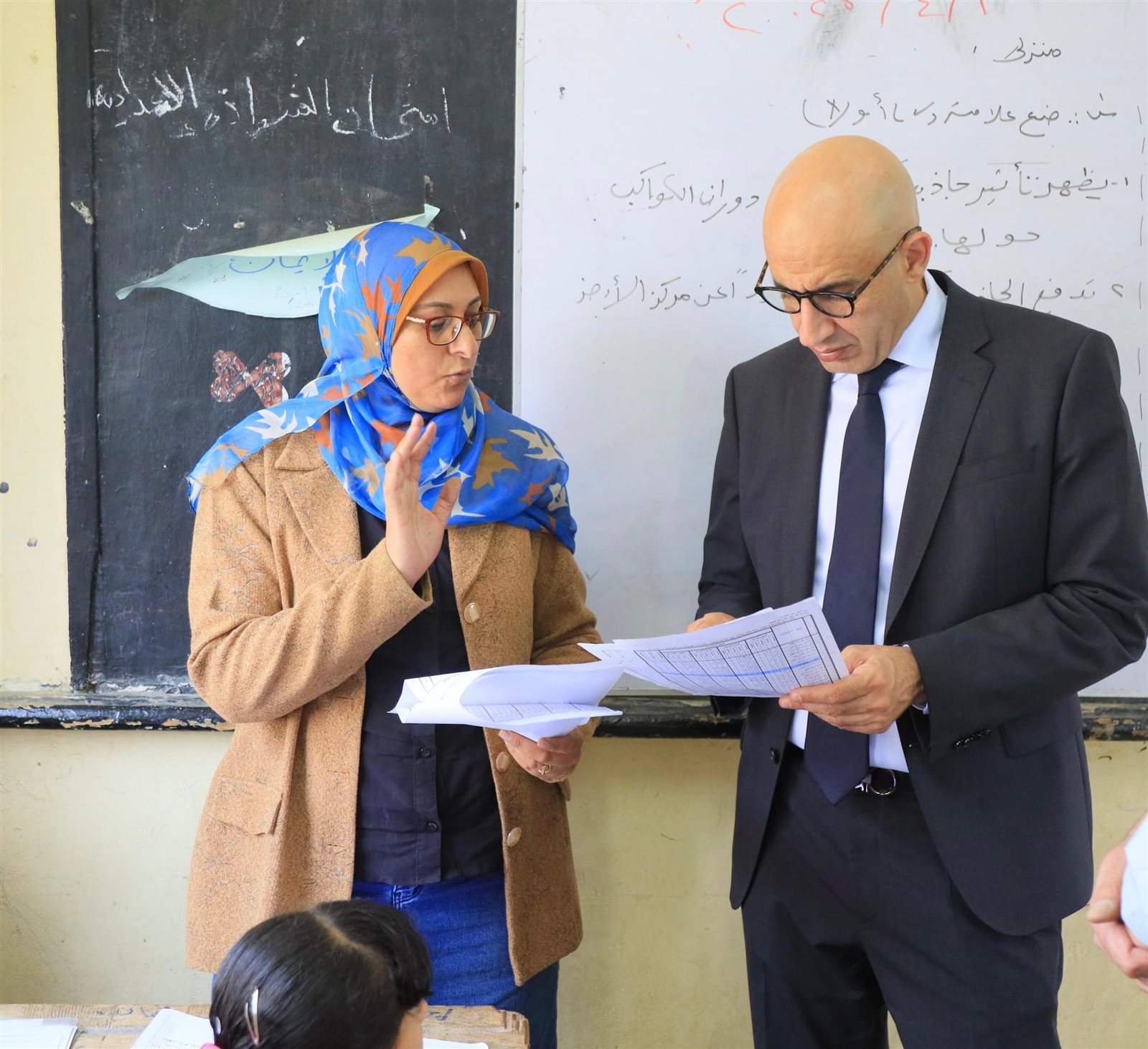 جولة مفاجئة لوزير التربية والتعليم لمتابعة سير العملية التعليمية