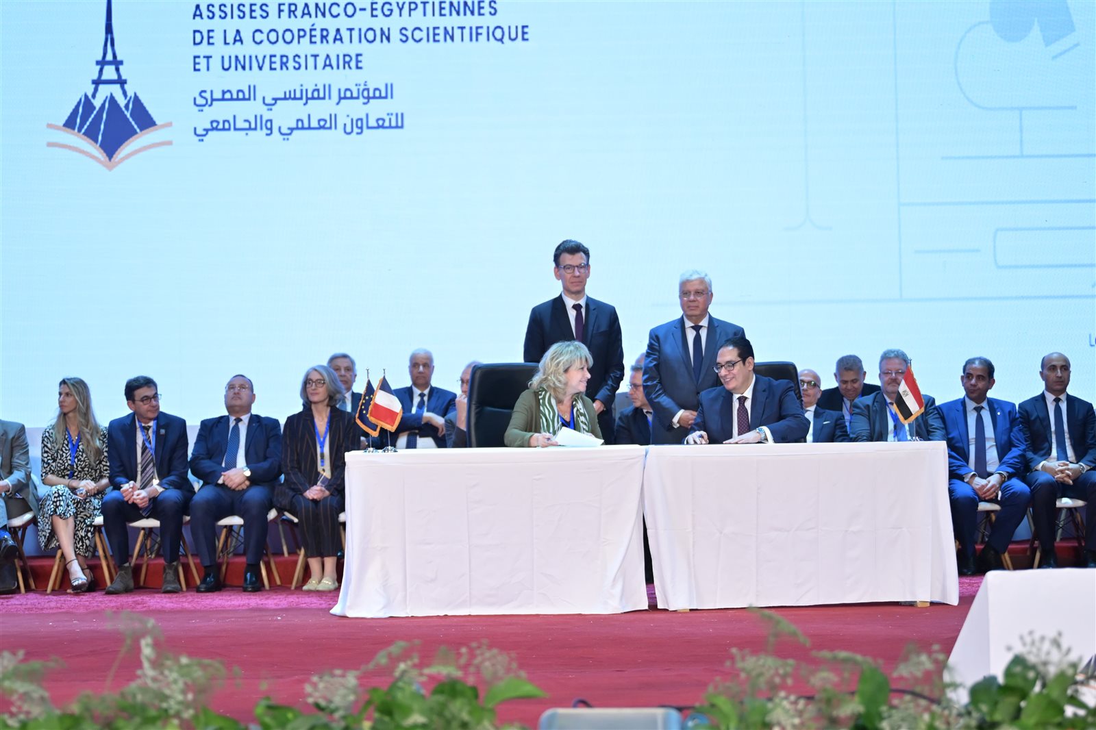 جامعة القاهرة توقّع 6 اتفاقيات مع جامعات فرنسية في الهندسة والآثار والاستدامة