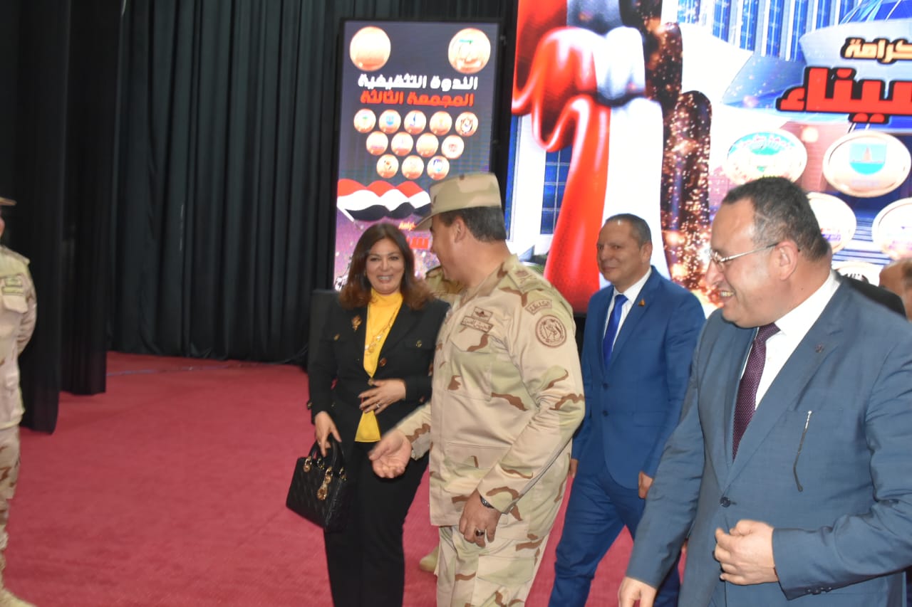 رئيس جامعة السادات تشهد ندوة تثقيفية رائدة تجمع 12 جامعة 