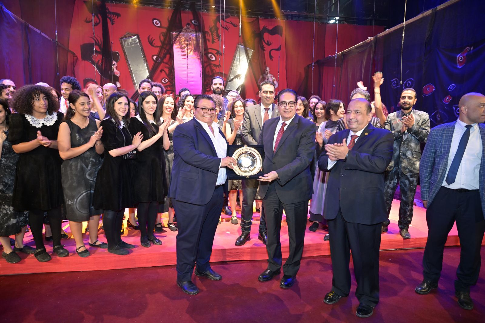 حاجة تخوّف تبهر الحضور في جامعة القاهرة بمشاركة نحو 1500 طالب وطالبة