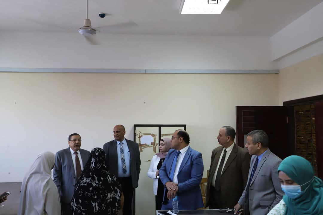 مركز ضمان الجودة بجامعة سوهاج ينظم زيارة محاكاة لكلية التربية 