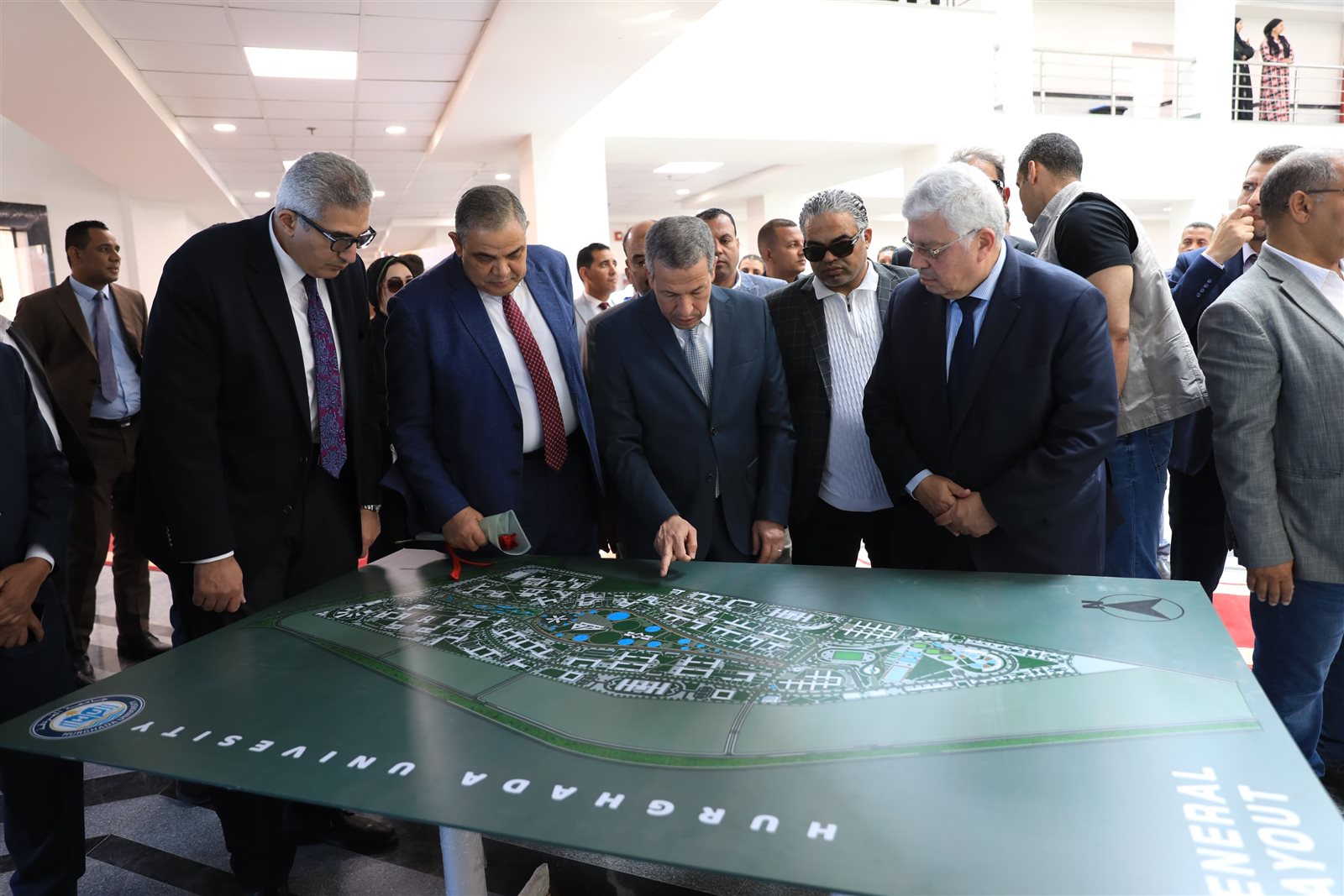 وزير التعليم العالي يفتتح صرحًا سياحيًا أكاديميًا بالغردقة