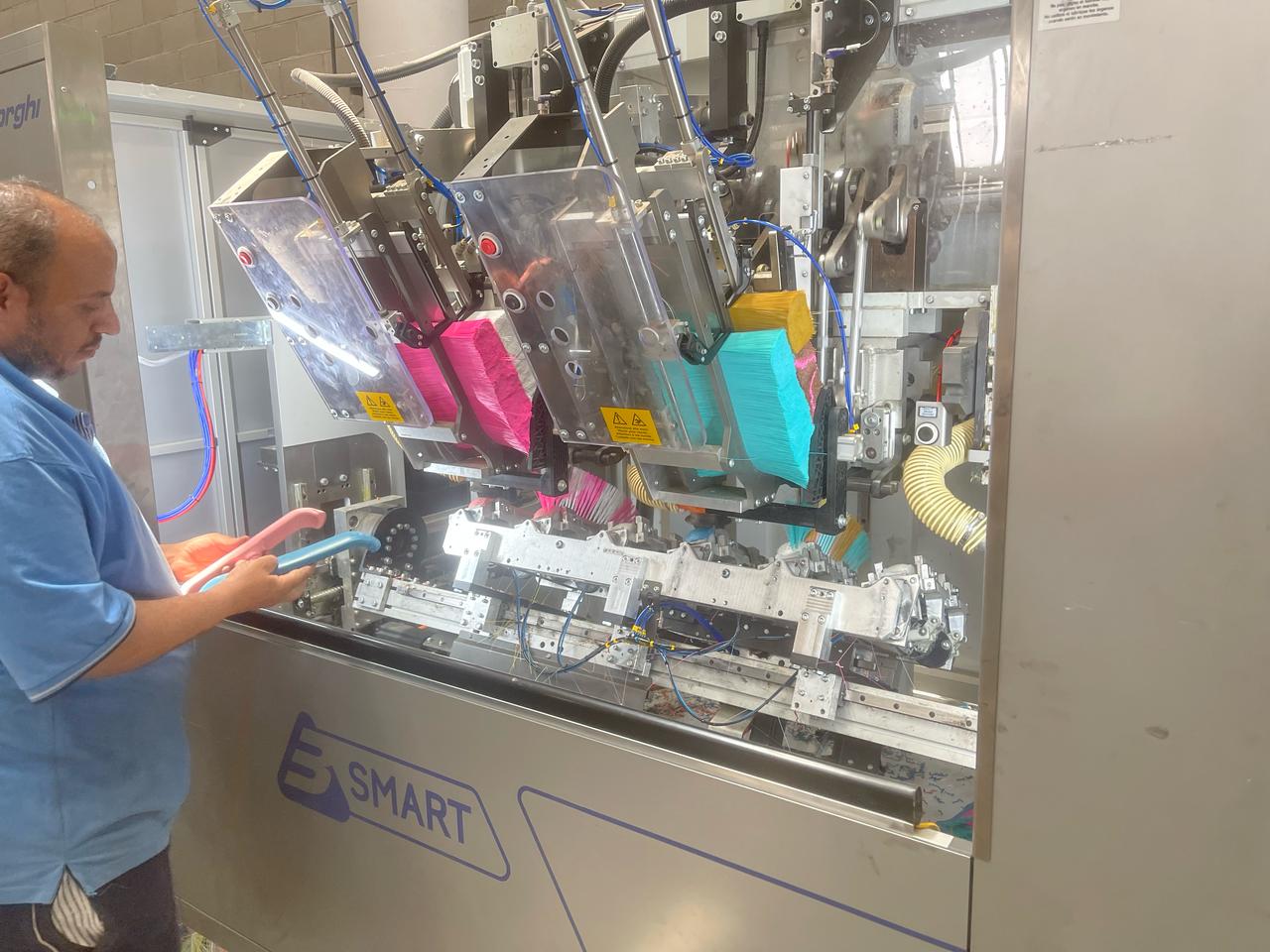 تدريب ميداني فريد لطلاب كهرباء جامعة سوهاج