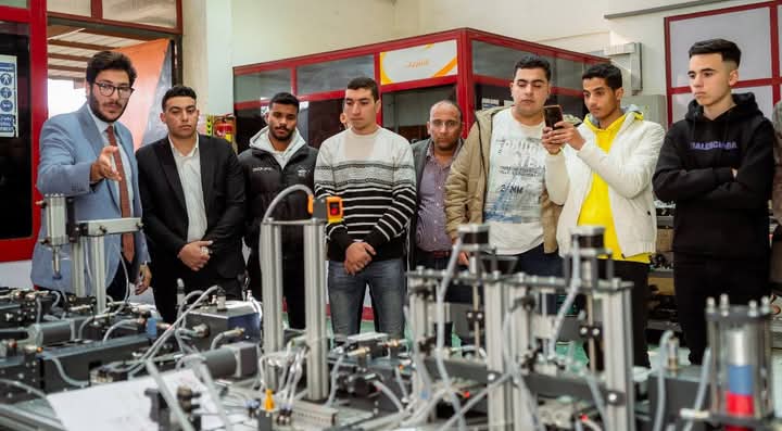 جامعة شرق بورسعيد الأهلية تقدم برامج دراسية بينية حديثة