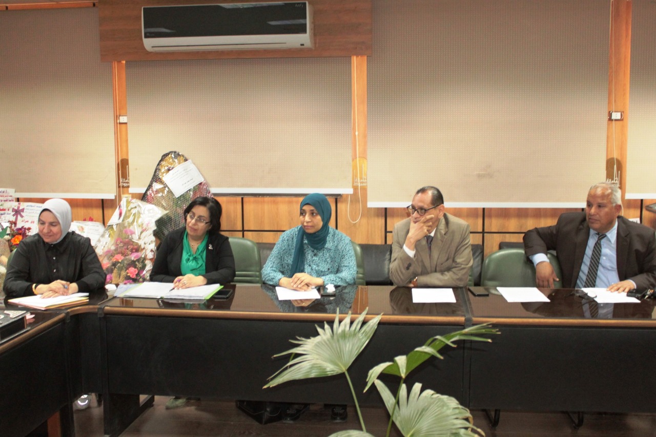 وحدة المشروعات الابتكارية بجامعة أسيوط تدعم المشروعات الطلابية 