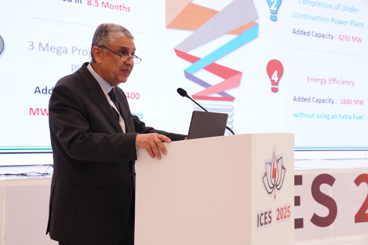 جامعة عين شمس تطلق رؤى جديدة للطاقة الذكية