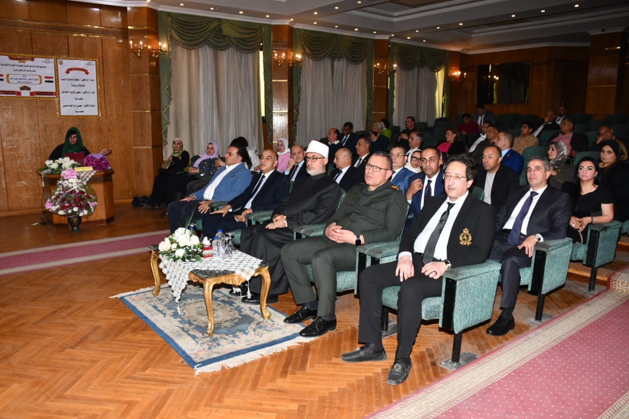 رسالة دكتوراه تقدم استراتيجية لمواجهة التحديات التكنولوجية على الأمن القومي داخل الأكاديمية العسكرية للدراسات العليا