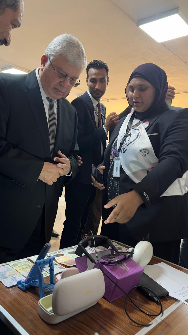 وزير التعليم العالي يدعم الاقتصاد المعرفي عبر ملتقى الابتكار العلمي