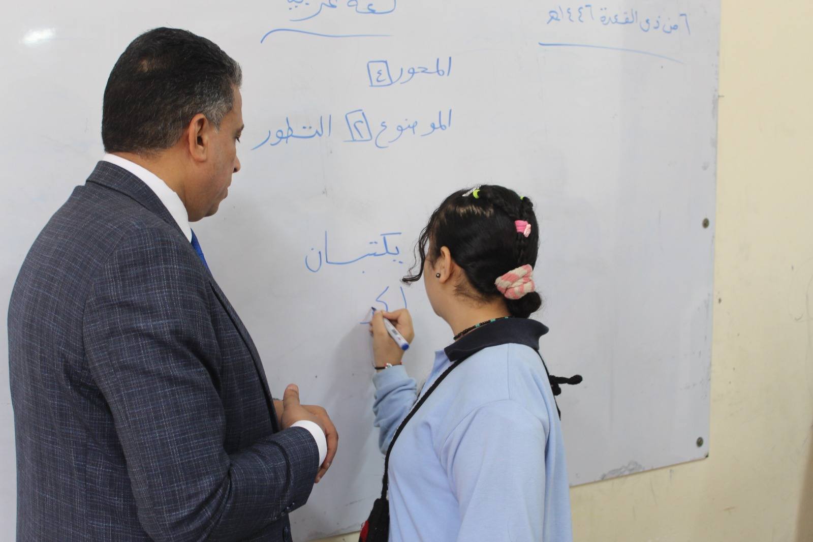 مدير تعليم الجيزة يقوم بجولة ميدانية للمدارس 