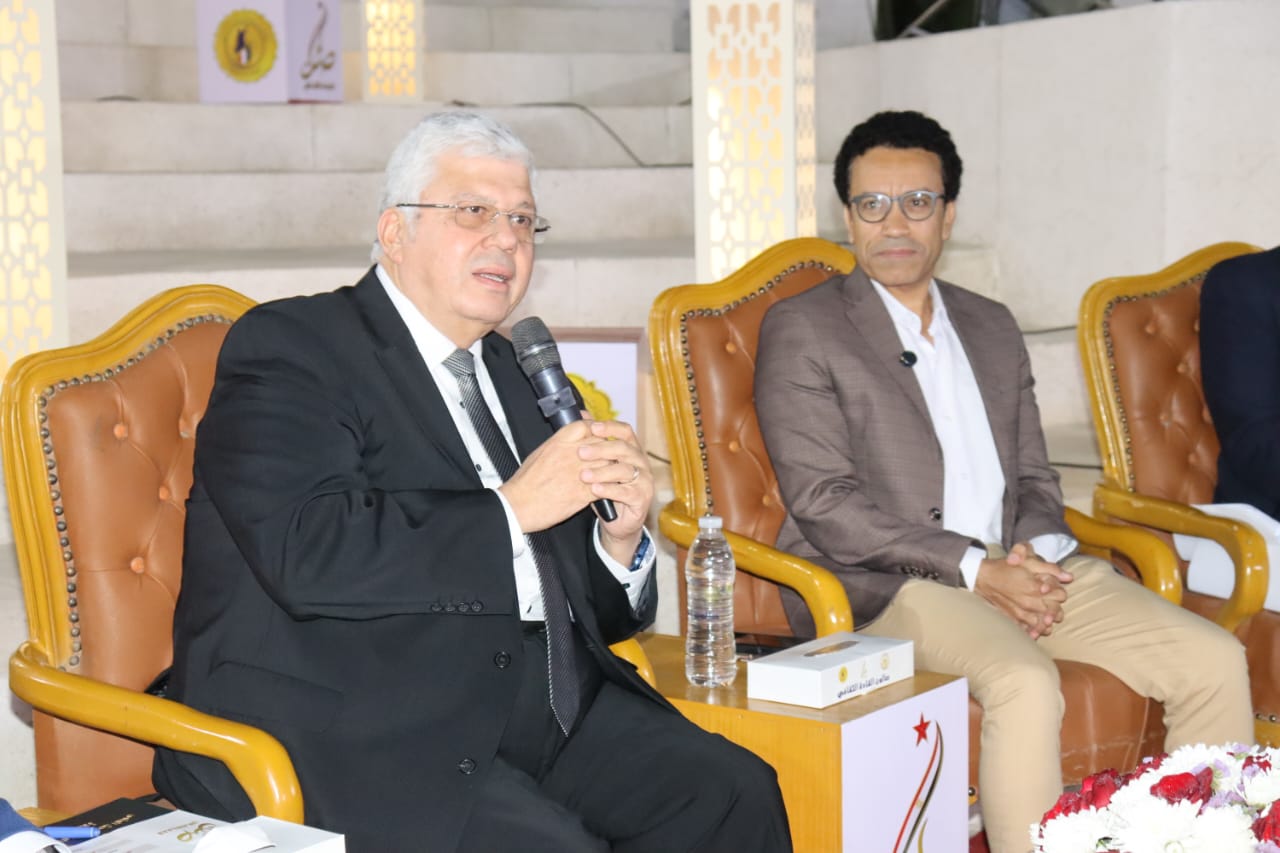 معهد إعداد القادة يطلق صالون القادة الثقافي لبناء وعي الشباب الجامعي بحضور وزير التعليم العالي