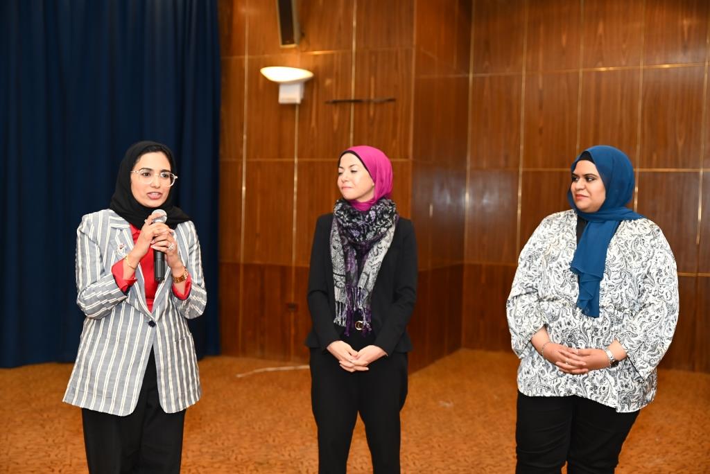 جامعة أسيوط تحتفل بتكريم خريجي فولبرايت 