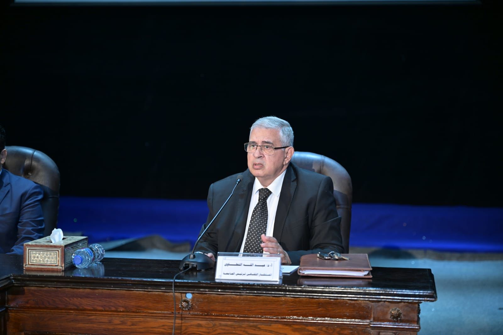 جامعة القاهرة تستكشف مستقبل الملكية الفكرية في عصر الذكاء الاصطناعي