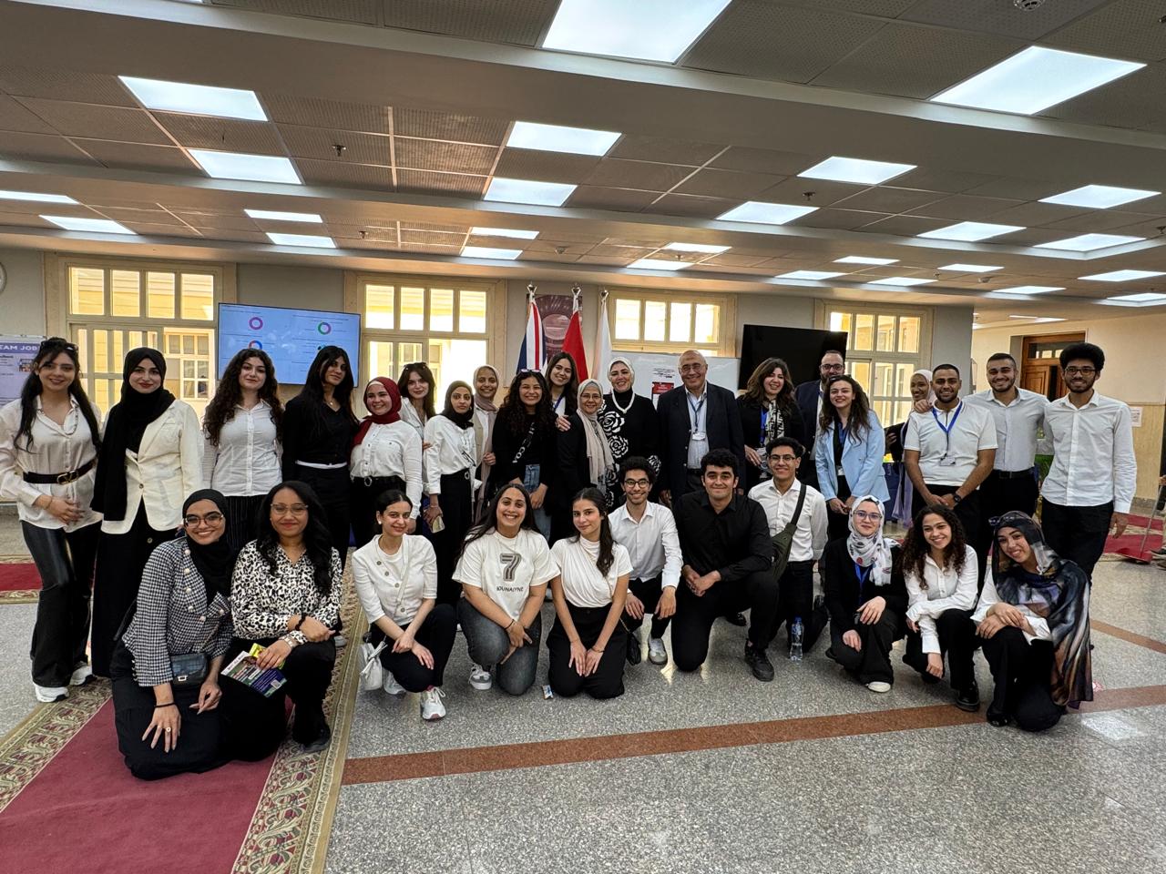 الجامعة البريطانية في مصر تطلق برنامج نظم معلومات الأعمال 