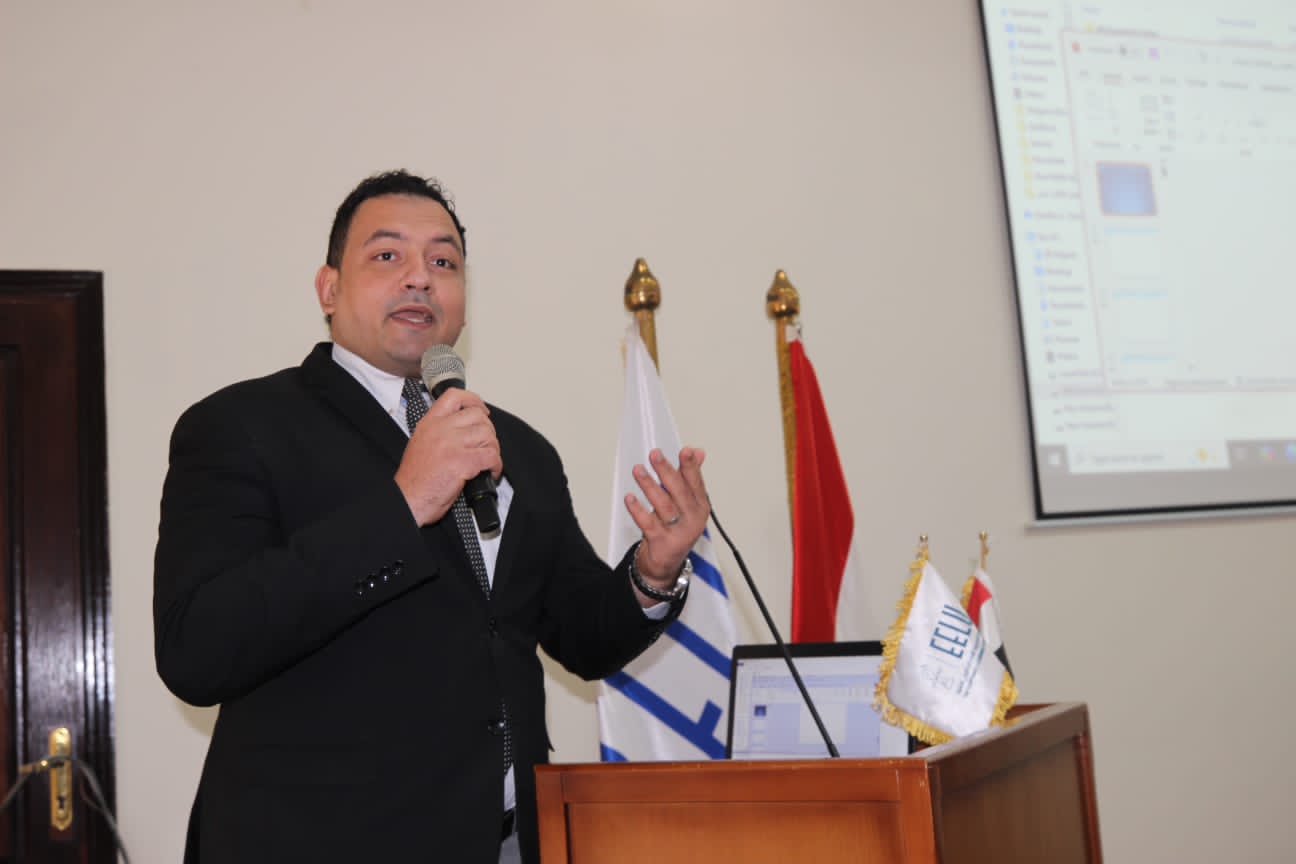 الجامعة المصرية للتعلم الإلكتروني الأهلية تطلق الملتقى الأول للإداريين ببورسعيد
