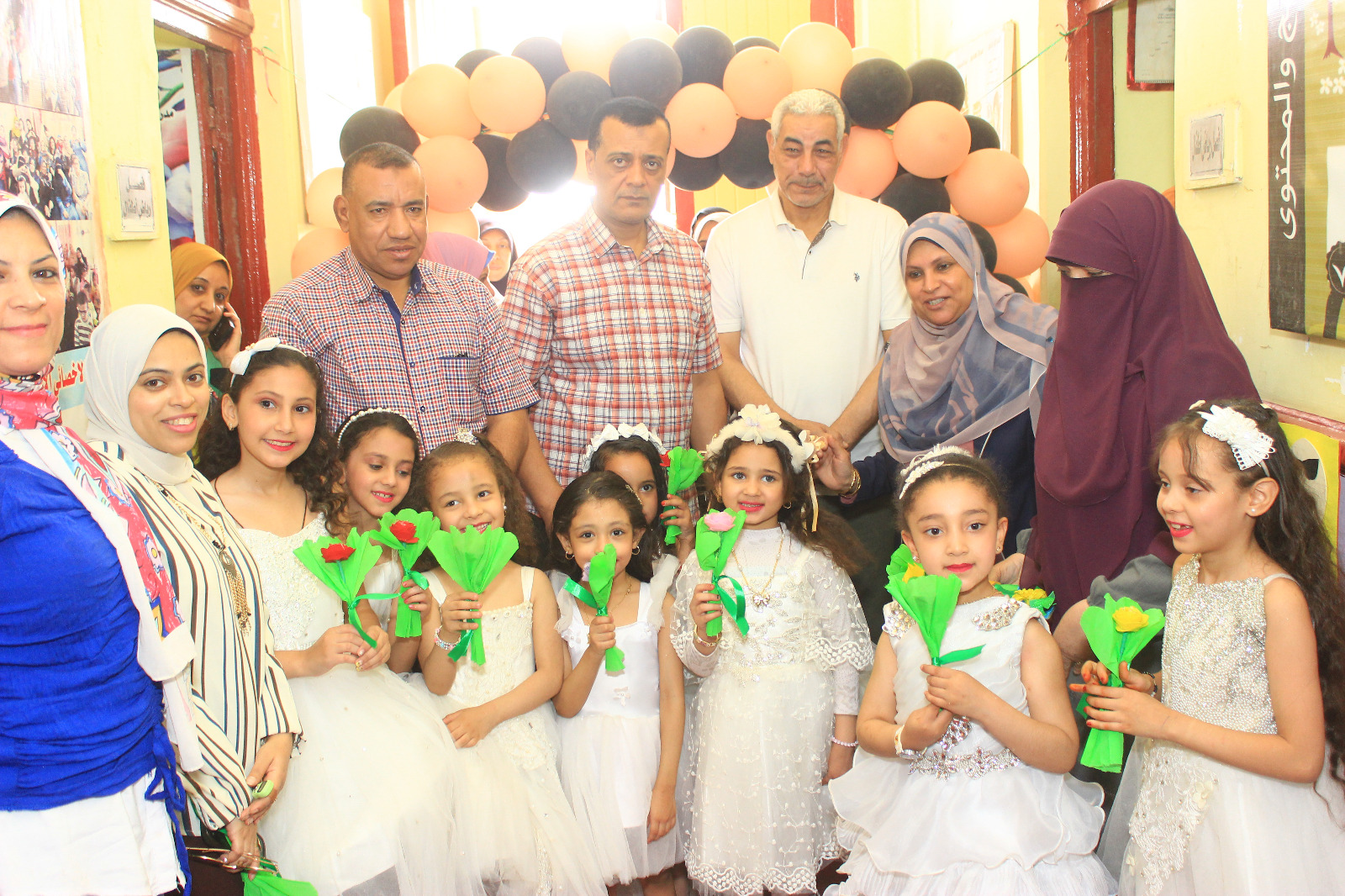 تعليم سوهاج يضيء مستقبل الطفولة ويفتتح معرض لأنشطة رياض الاطفال