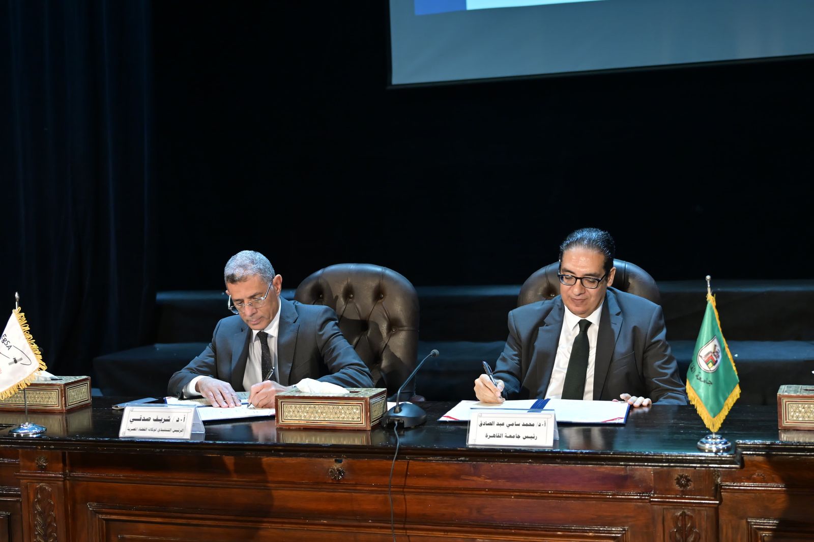 جامعة القاهرة تختتم فعاليات الموسم الثقافي 