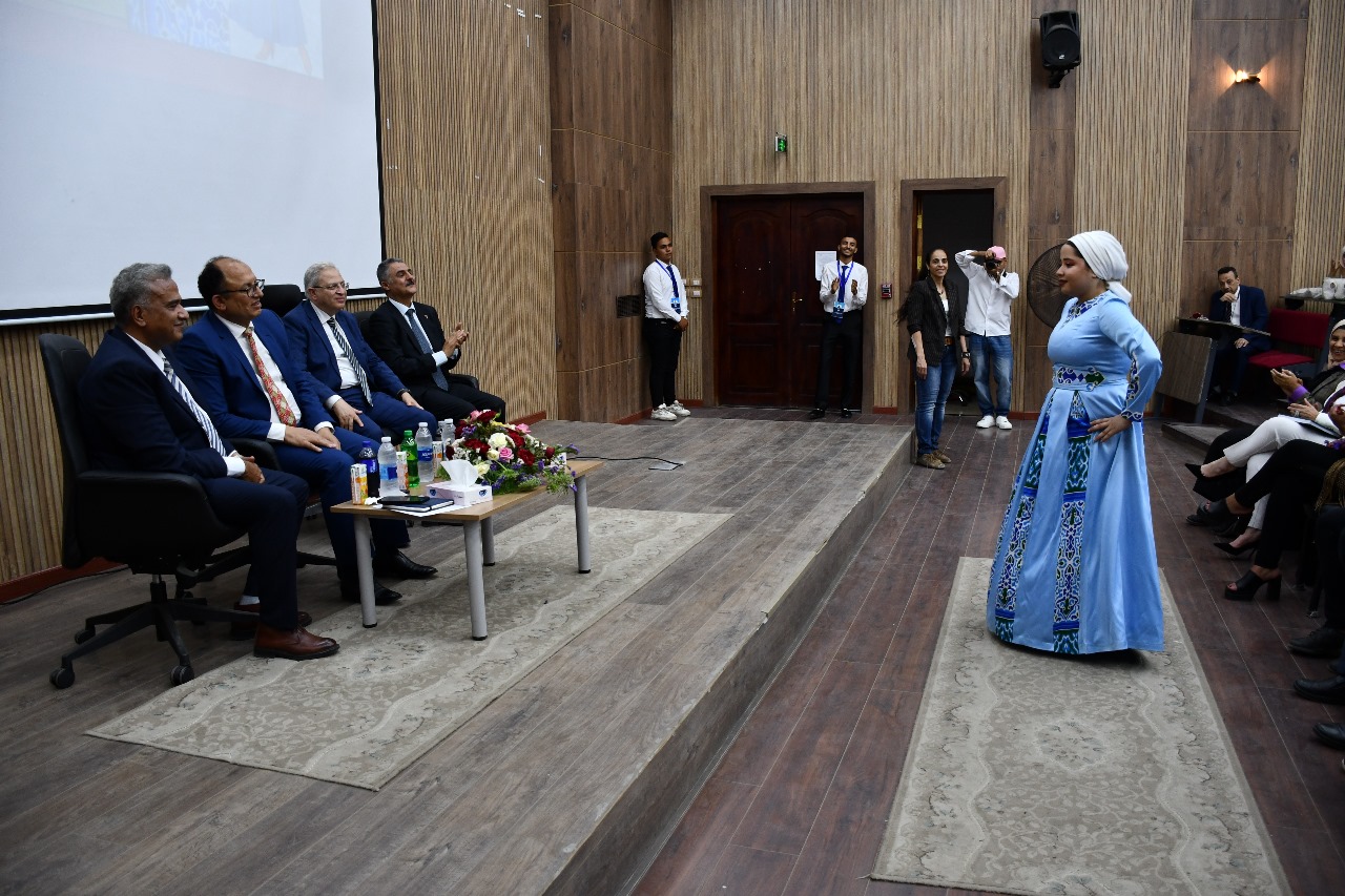 طلاب جامعة حلوان التكنولوجية الدولية يبدعون في صناعة المستقبل