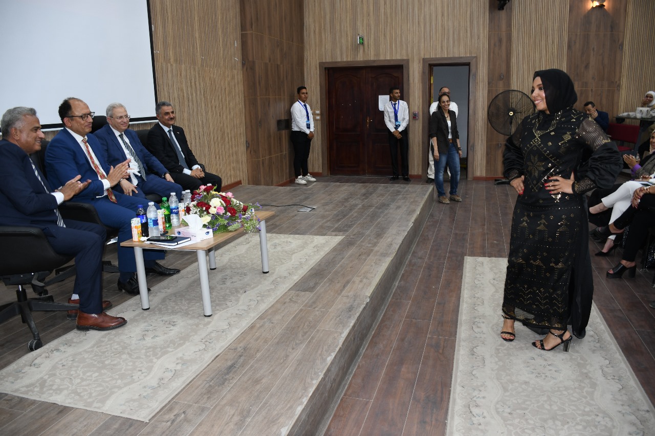 طلاب جامعة حلوان التكنولوجية الدولية يبدعون في صناعة المستقبل