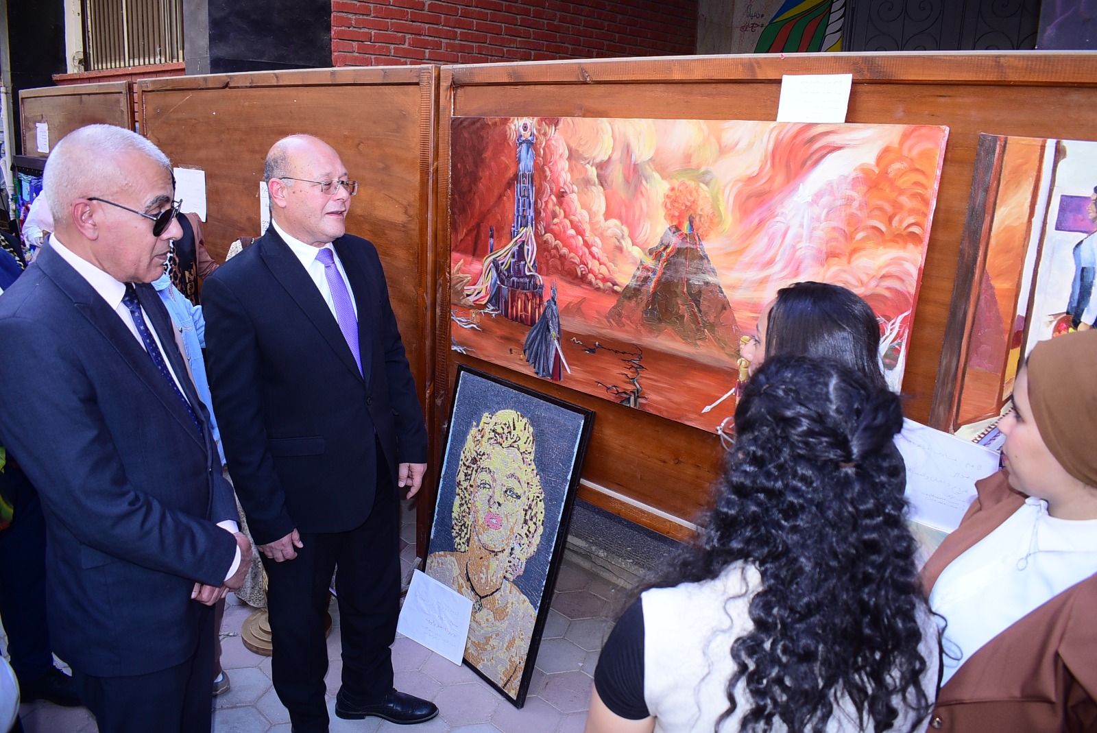 مشروعات تخرج مبتكرة تعكس إبداع طلاب جامعة سوهاج