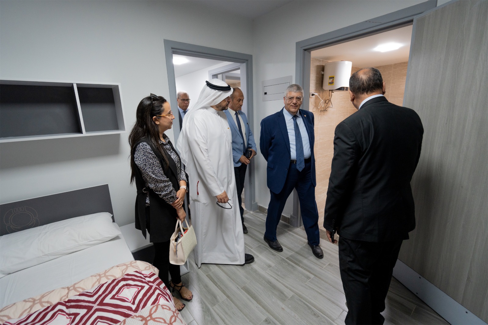 رئيس الجامعة المصرية اليابانية يبحث التعاون الأكاديمي مع المستشار الثقافي الكويتي