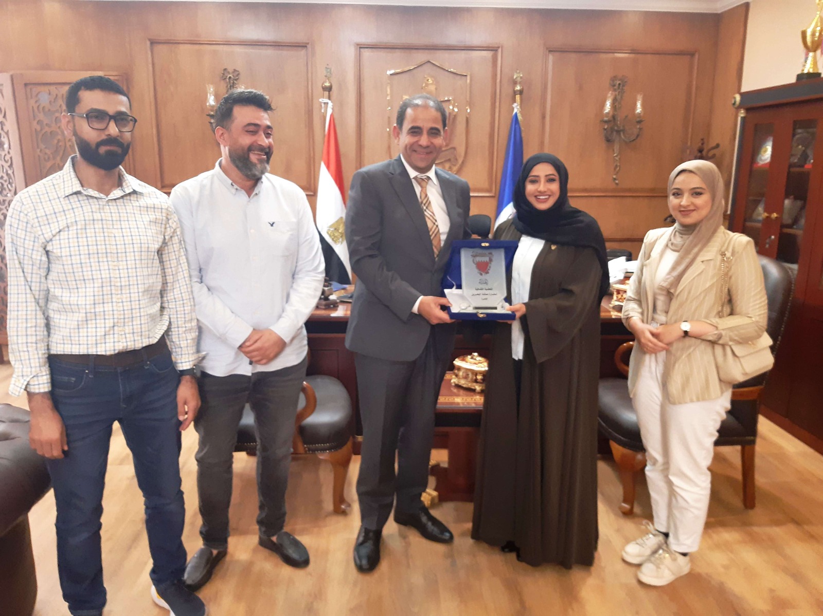 رئيس جامعة بورسعيد يستقبل المستشارة الثقافية لسفارة مملكة البحرين بالقاهرة