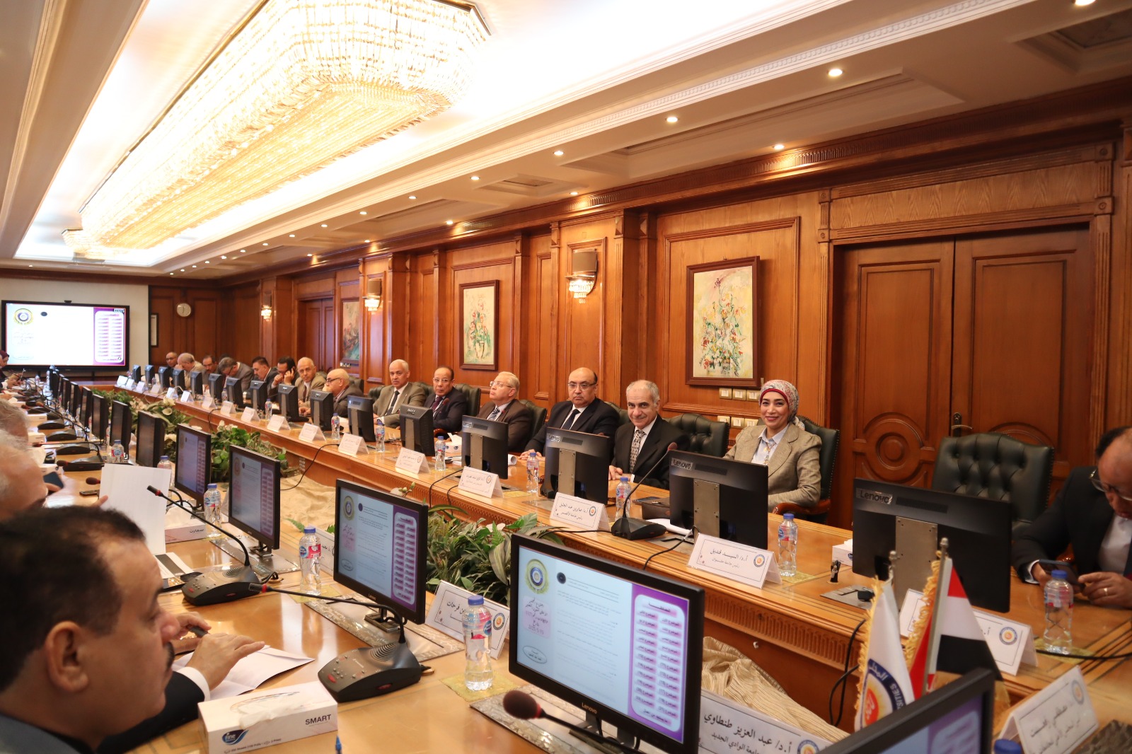  رئيس جامعة الأقصر تشارك في الاجتماع الدوري للمجلس الأعلى لشئون التعليم والطلاب