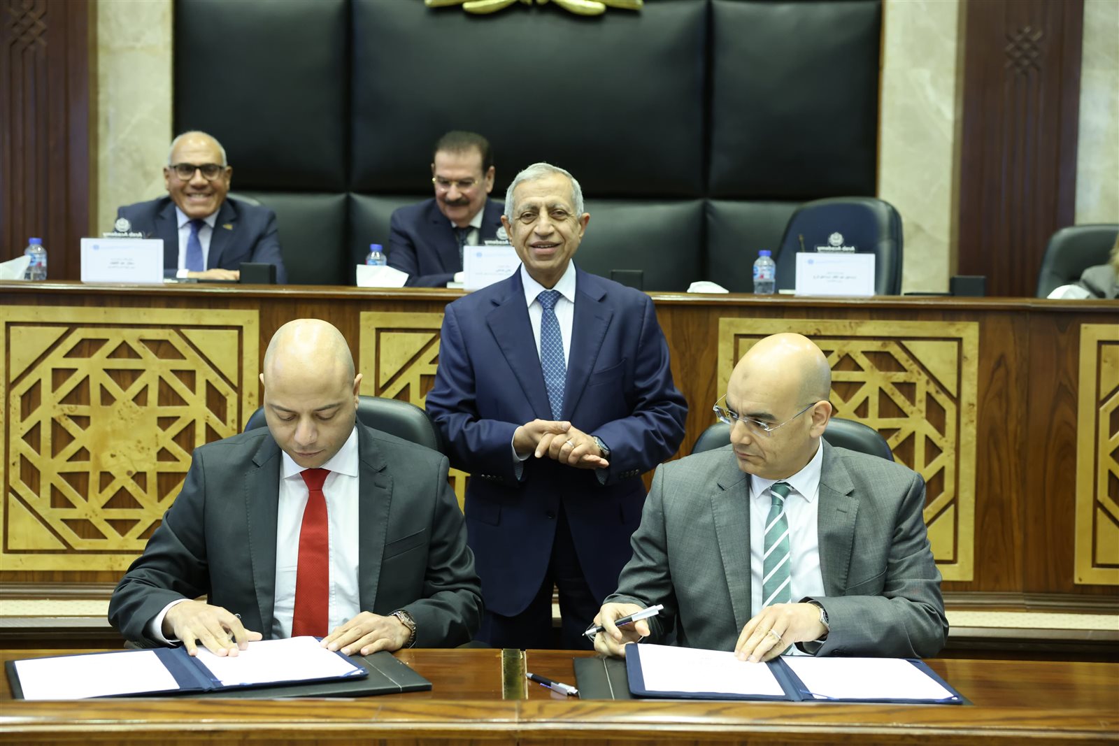 الأكاديمية العربية للعلوم والتكنولوجيا تطلق دبلومة رقمية بالتعاون مع سمارت فاكتوري