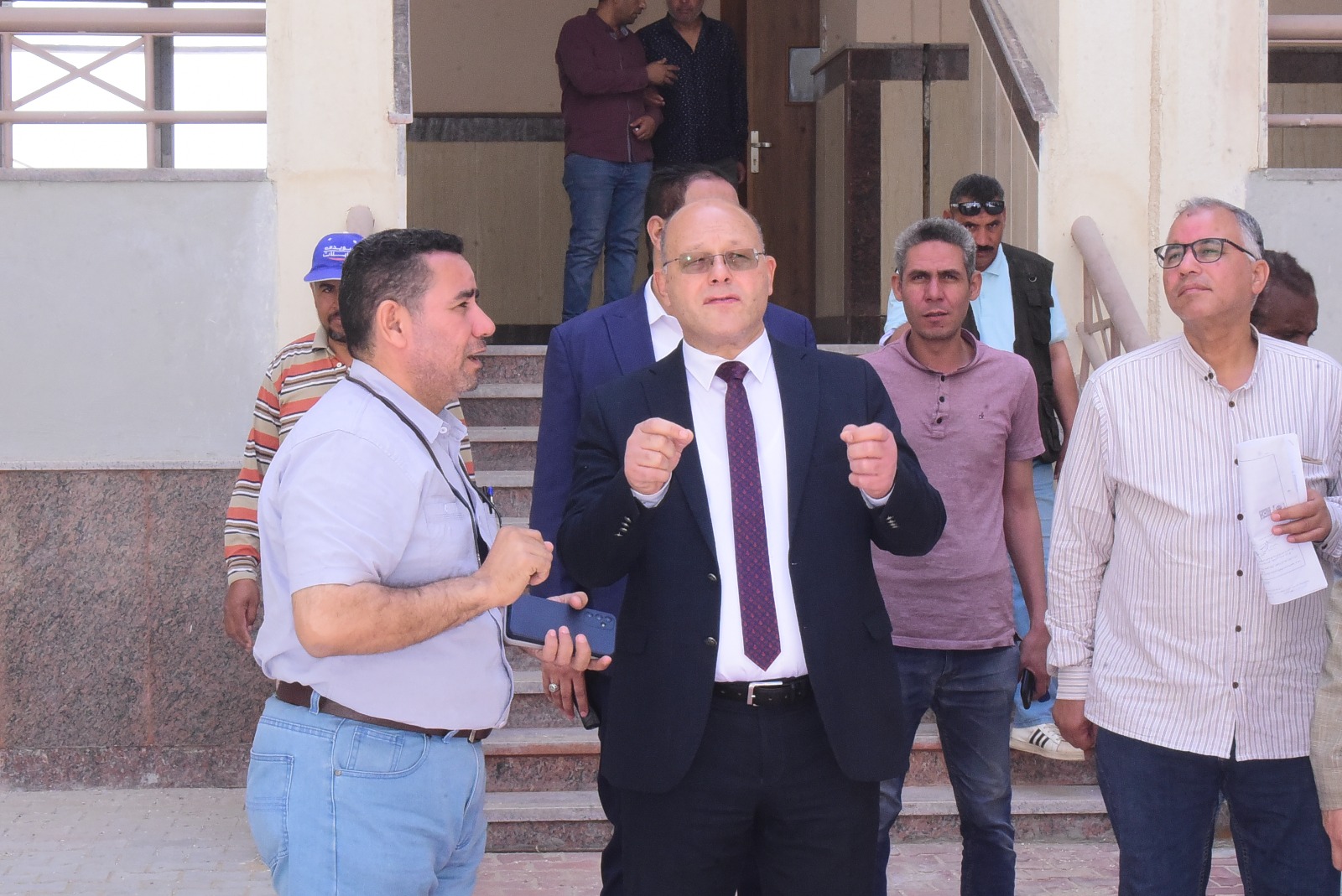 رئيس جامعة سوهاج يتابع تجهيزات جامعة سوهاج الأهلية برؤية حديثة