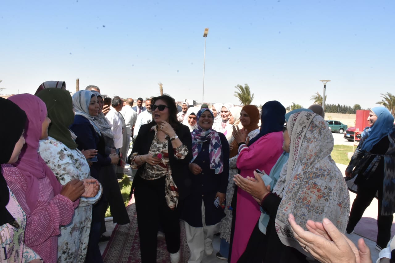 استقبال حافل لرئيس جامعة السادات تكريمًا لجهودها القيادية المتميزة