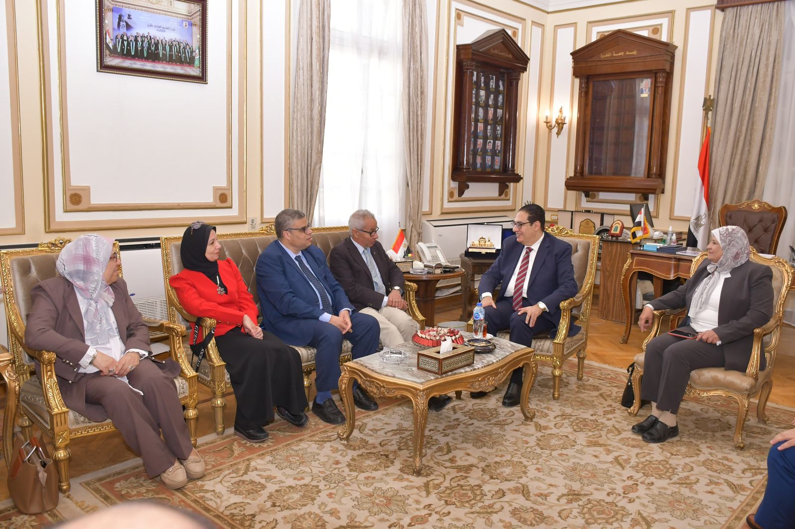 جامعة القاهرة تحصل علي تجديد الاعتماد المؤسسي والبرامجي لكلية الطب البيطري