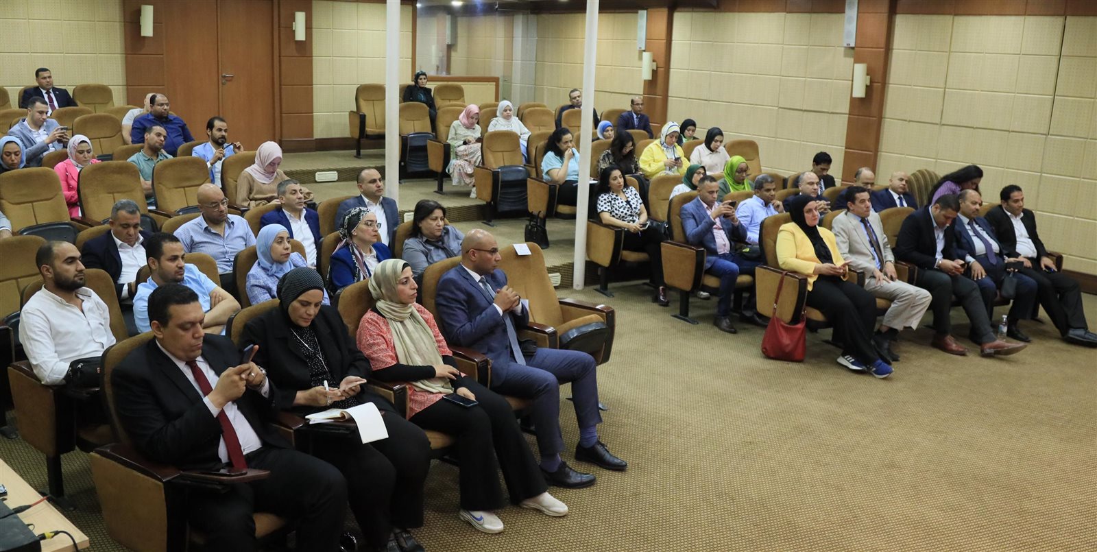 مؤتمر صحفي لوزير التربية والتعليم والتعليم الفنى