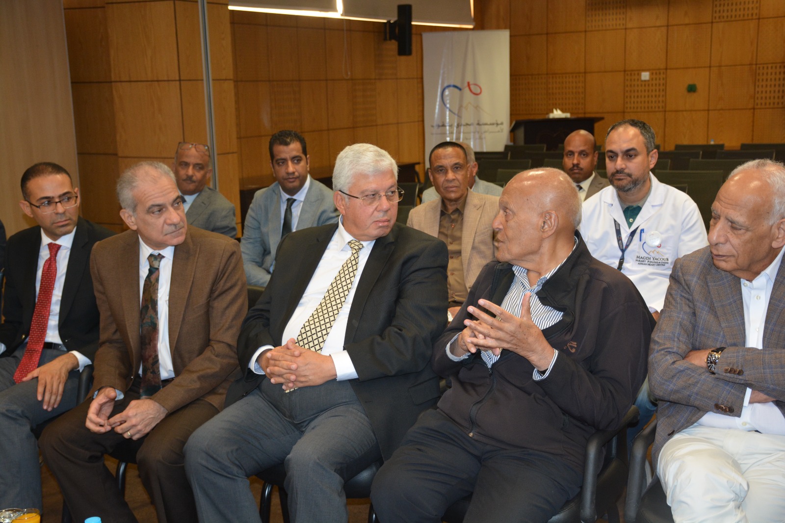 جامعة أسوان توقع بروتوكولًا طبيًا جديدًا مع مؤسسة مجدي يعقوب للقلب