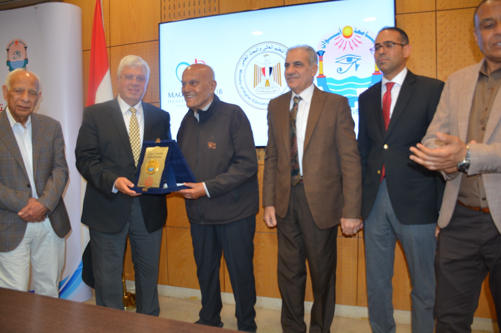 جامعة أسوان توقع بروتوكولًا طبيًا جديدًا مع مؤسسة مجدي يعقوب للقلب