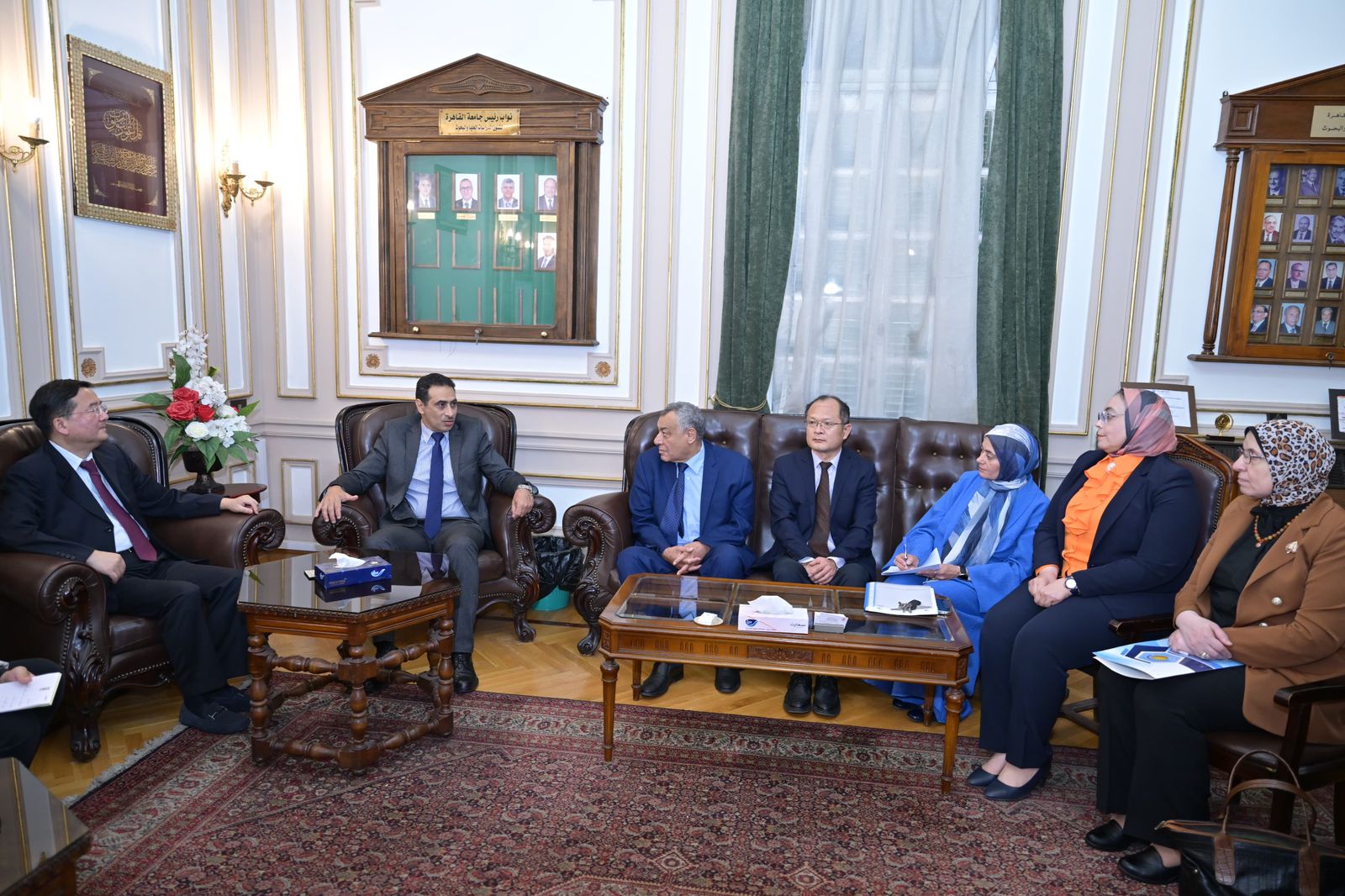 جامعة القاهرة تبحث تعزيز التعاون الأكاديمي مع جامعة شاندونغ الصينية