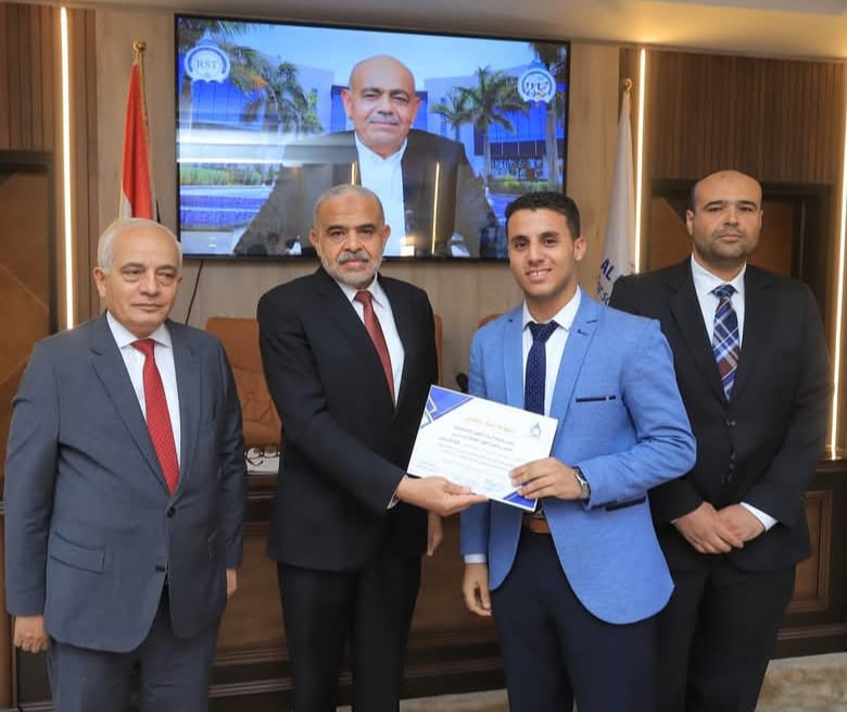 ختام حافل للأنشطة وتكريم مميز بجامعة الريادة 2025