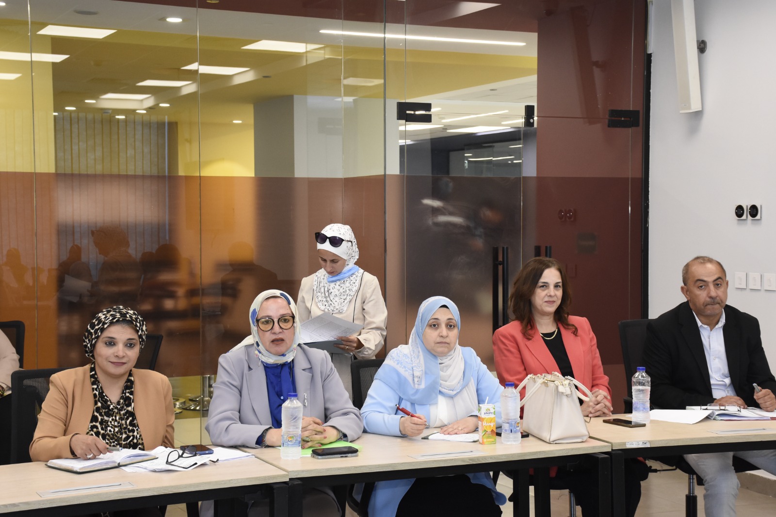 جامعة عين شمس تطلق مبادرات نوعية لتعزيز خدمة المجتمع