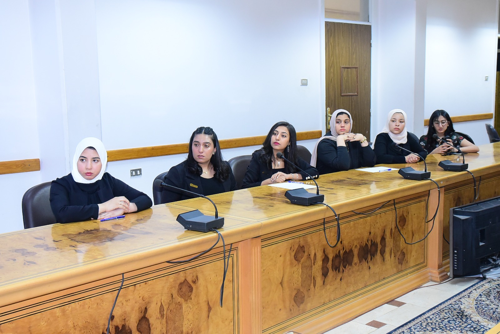 طلاب جامعة سوهاج يصممون أطلسًا ويخططون لمحطات شحن بـGIS