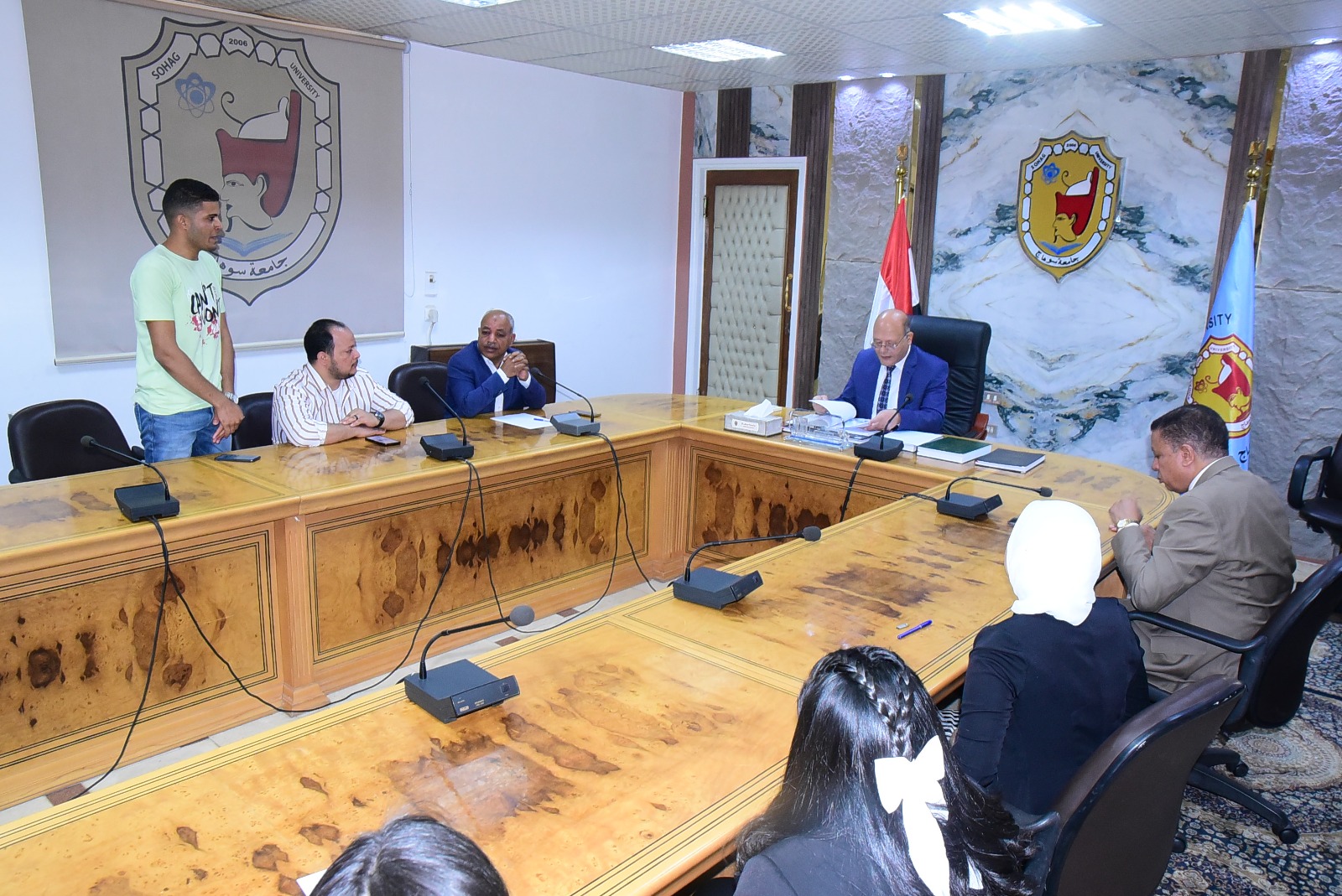 طلاب جامعة سوهاج يصممون أطلسًا ويخططون لمحطات شحن بـGIS