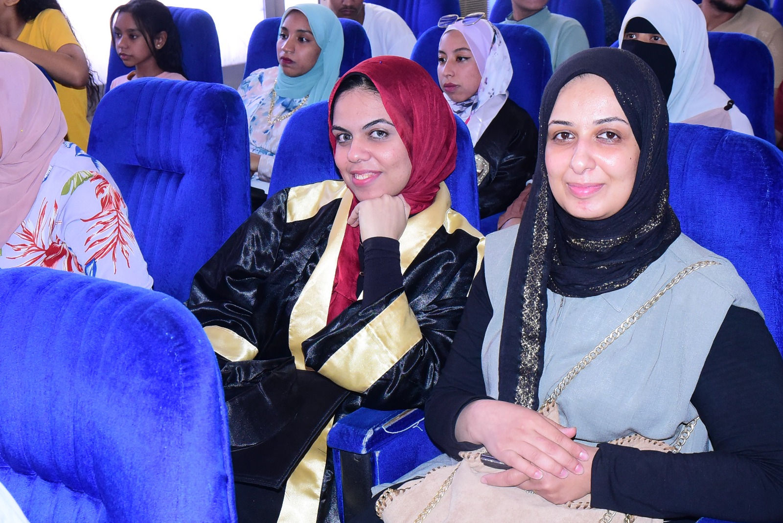 جامعة سوهاج تحتفل بتخريج دفعة جديدة من الطلاب ذوي الهمم