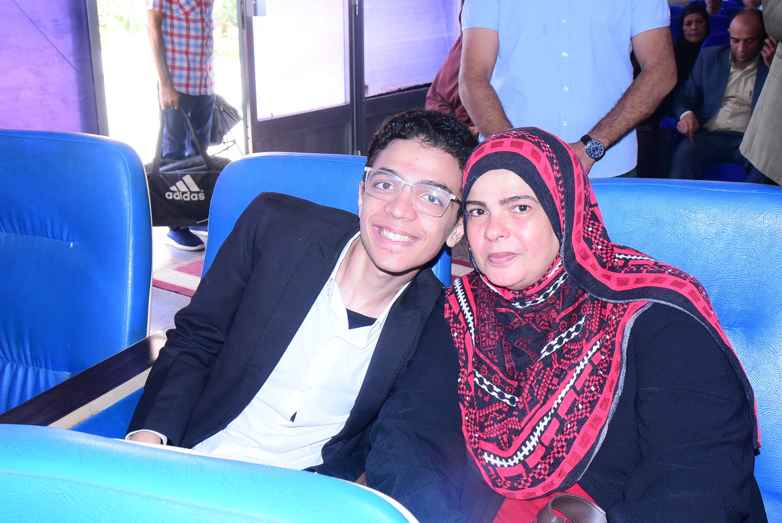 جامعة سوهاج تحتفل بتخريج دفعة جديدة من الطلاب ذوي الهمم