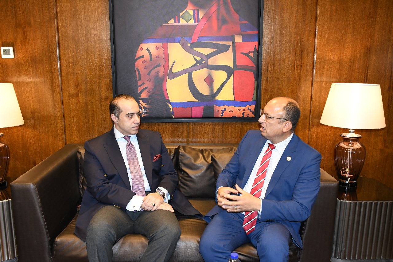 مناقشة دكتوراه في جامعة حلوان بحضور وزيري الشباب والنيابيةومحافظ القاهرة