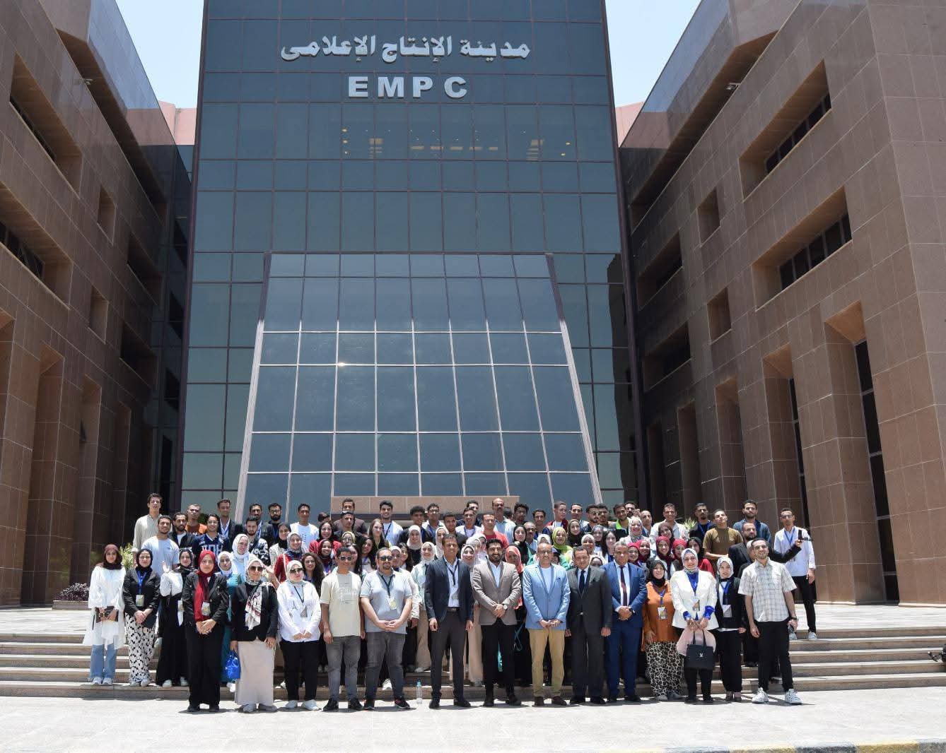 طلاب جامعة سوهاج يصنعون التأثير في برنامج إعداد القادة بحلوان