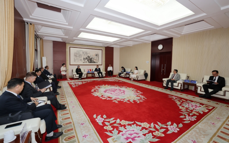 جامعة الأقصر توسع شراكتها الأكاديمية مع شاندونغ الصينية