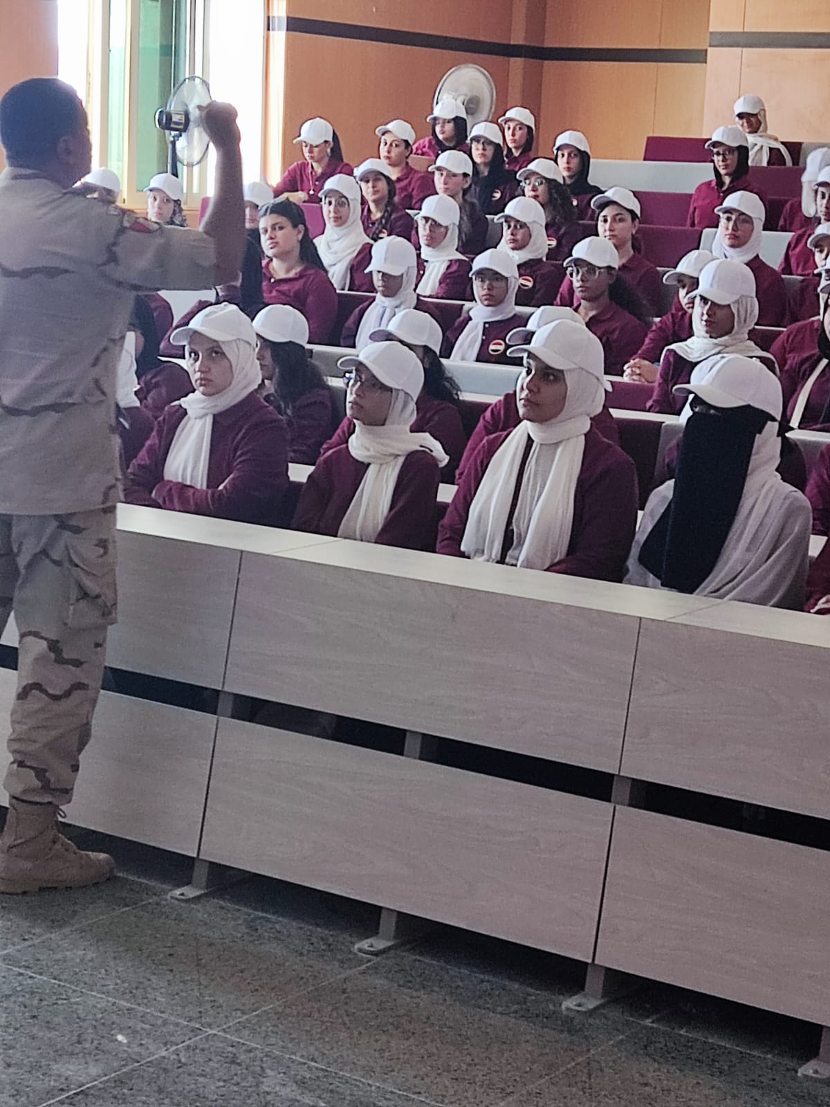 جامعة أسيوط الأهلية تطلق دورة التربية العسكرية لبناء وعي طلابها