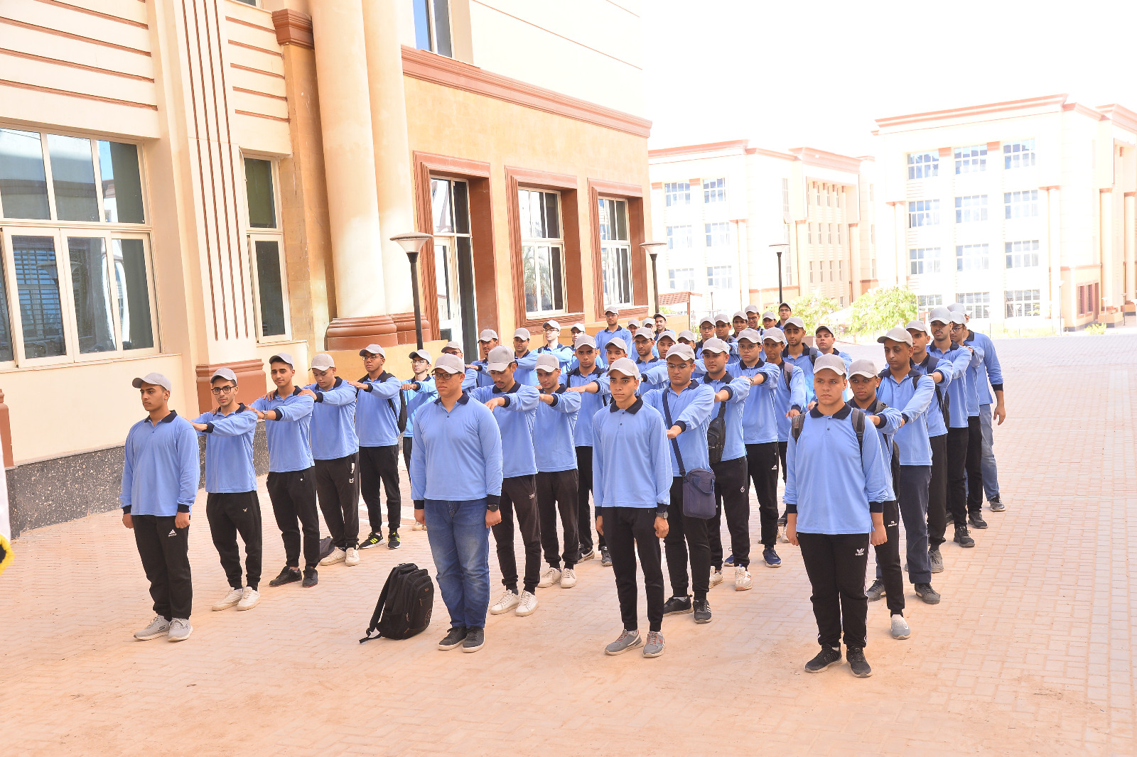 جامعة أسيوط الأهلية تطلق دورة التربية العسكرية لبناء وعي طلابها