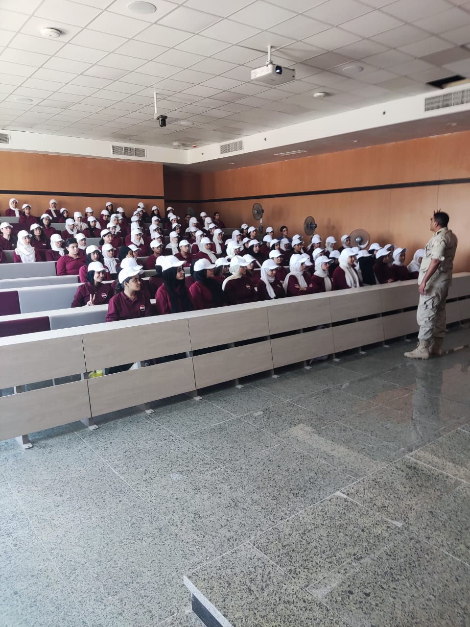 جامعة أسيوط الأهلية تطلق دورة التربية العسكرية لبناء وعي طلابها