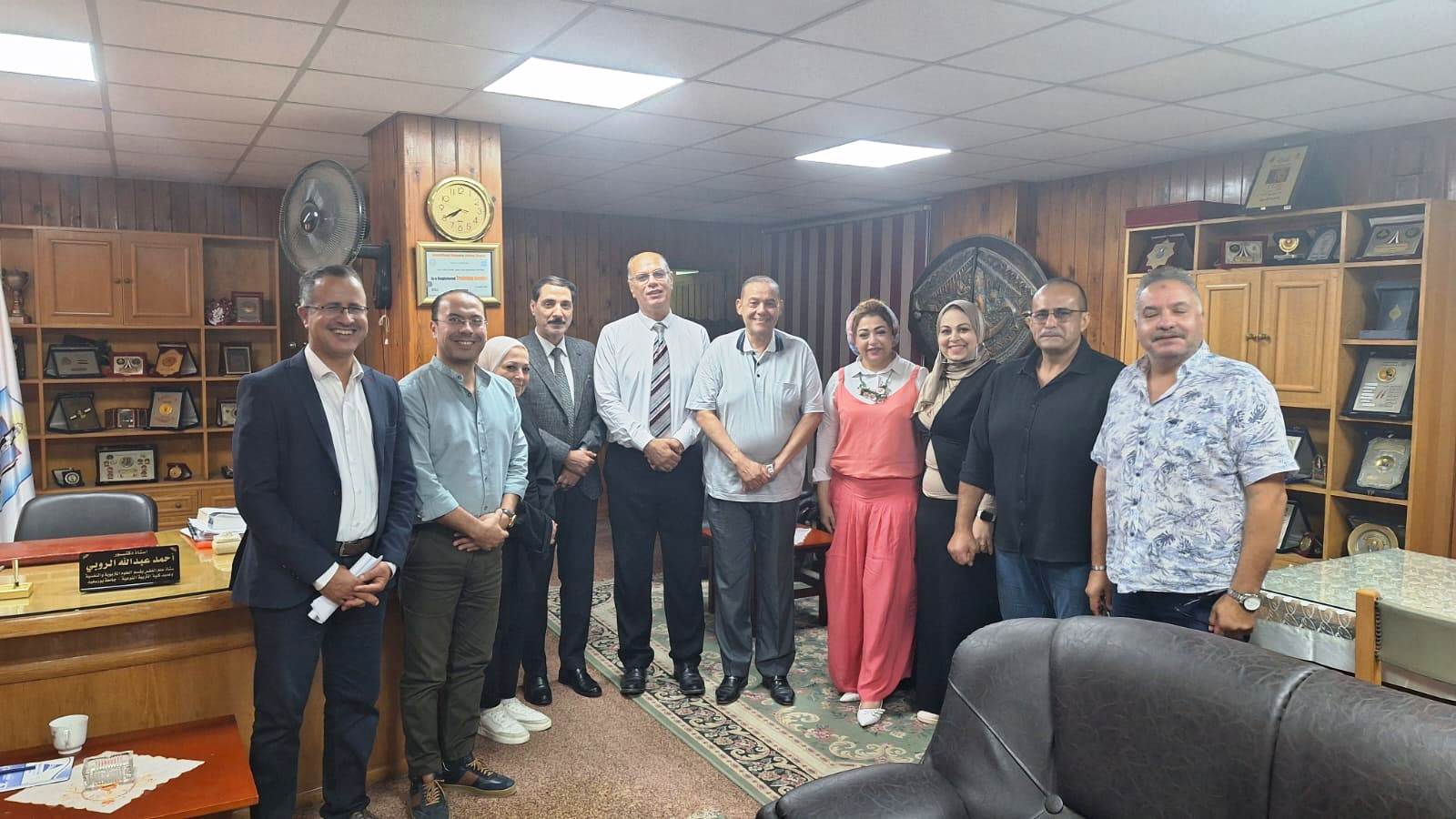 رئيس جامعة بورسعيد يتابع جاهزية الكليات استعدادًا للعام الدراسي الجديد