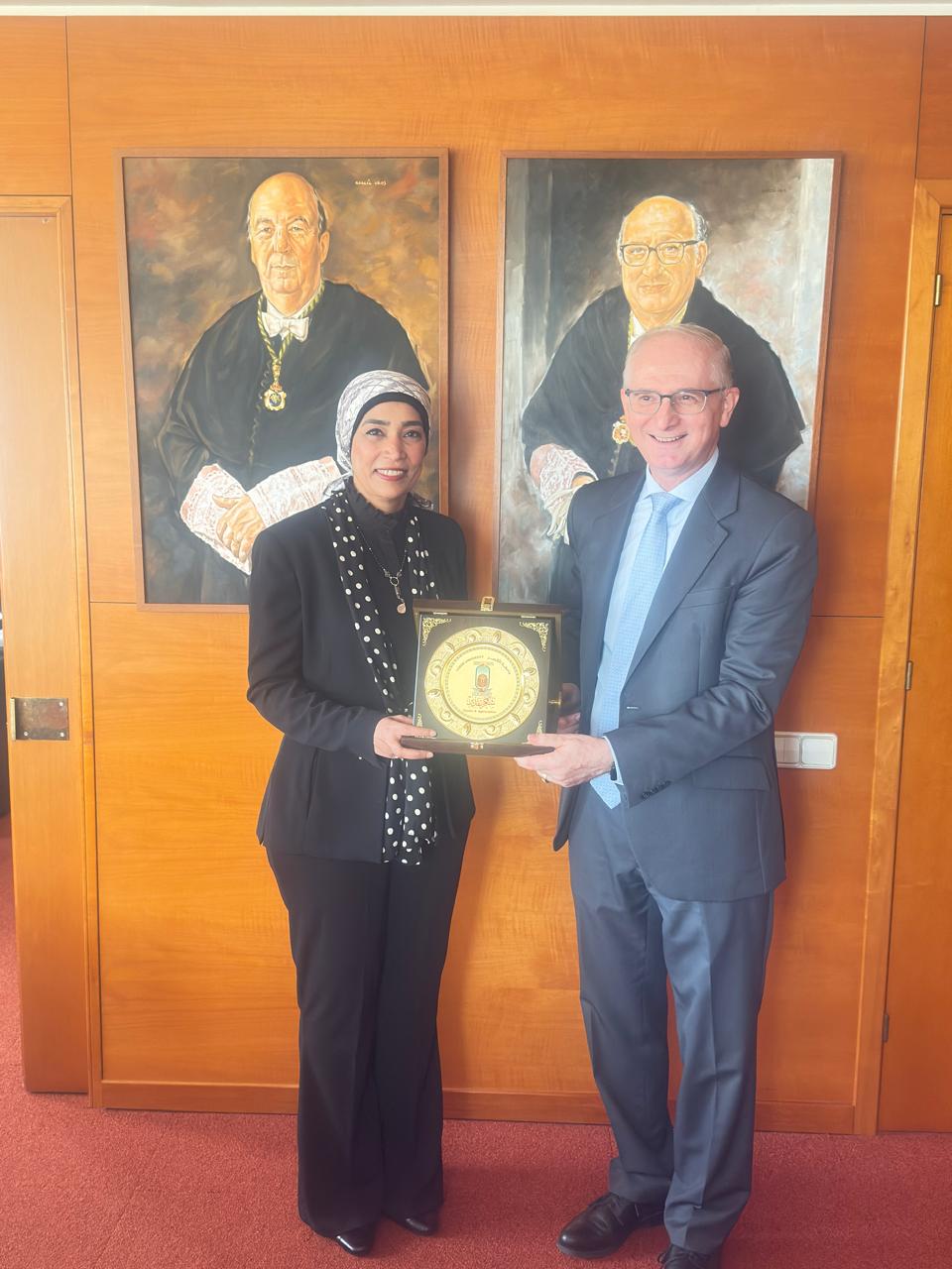 جامعة الأقصر توسّع شراكاتها الأوروبية لتعزيز التعاون الدولي