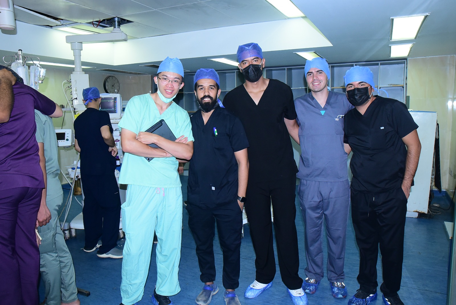 جامعة سوهاج تنظم ورشة طبية متقدمة لتقنيات جراحات الكبد المتطورة