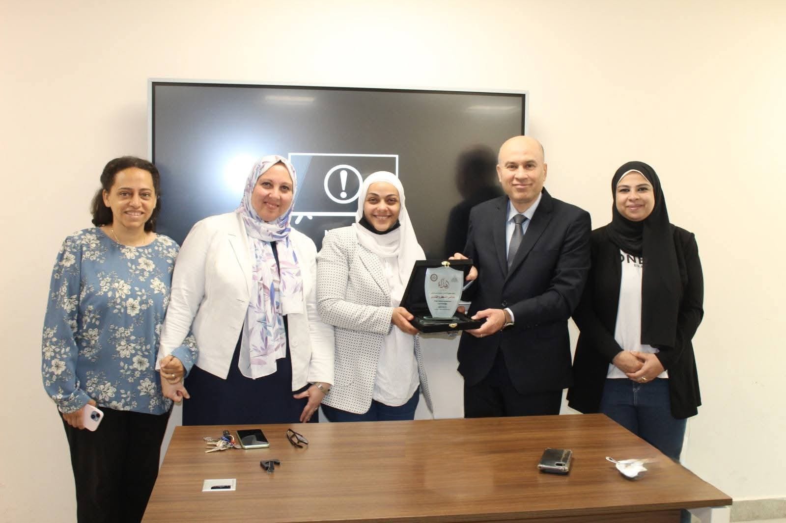 جامعة عين شمس تبدع بمشروعات رقمية وإعلانية مبتكرة بكلية الإعلام